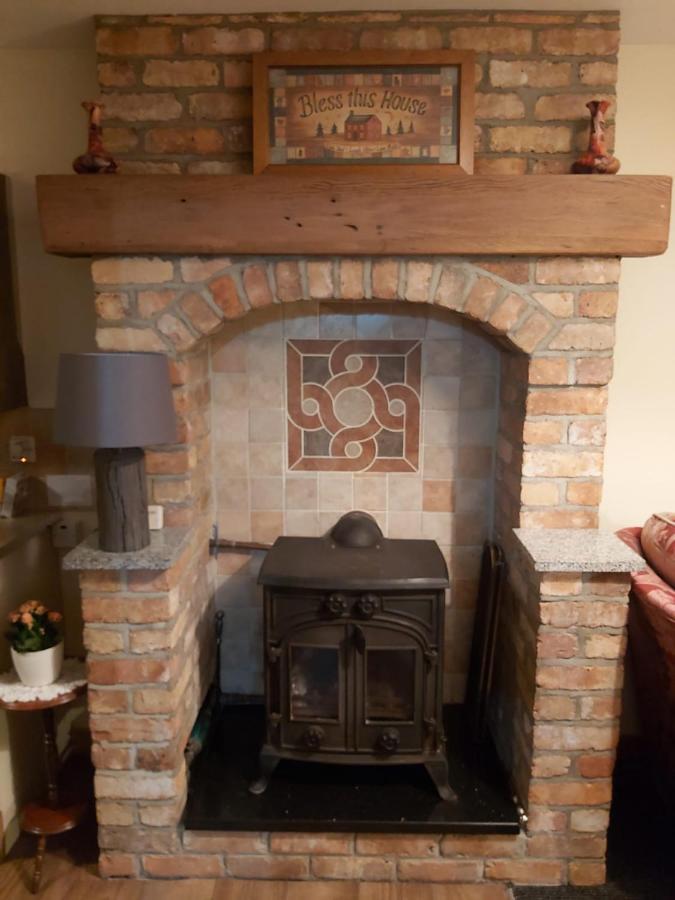 Lovely 2-Bed Cottage At The Foot Of The Mournes Newry Extérieur photo